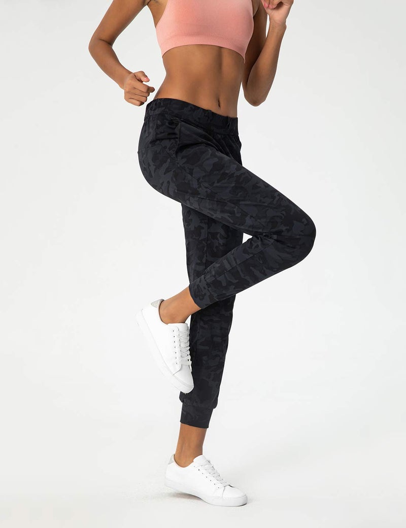 AJISAI Women's Joggers Pants with Pockets Drawstring Sweatpants for Running Workout Lounge Wear Camo XL - Image 4